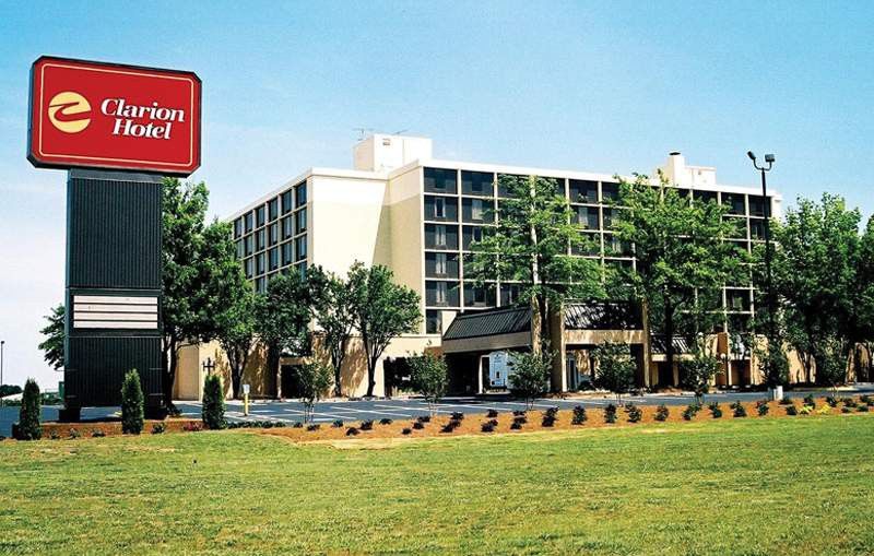 מלון College Park Ramada Plaza By Wyndham Atlanta Airport מראה חיצוני תמונה