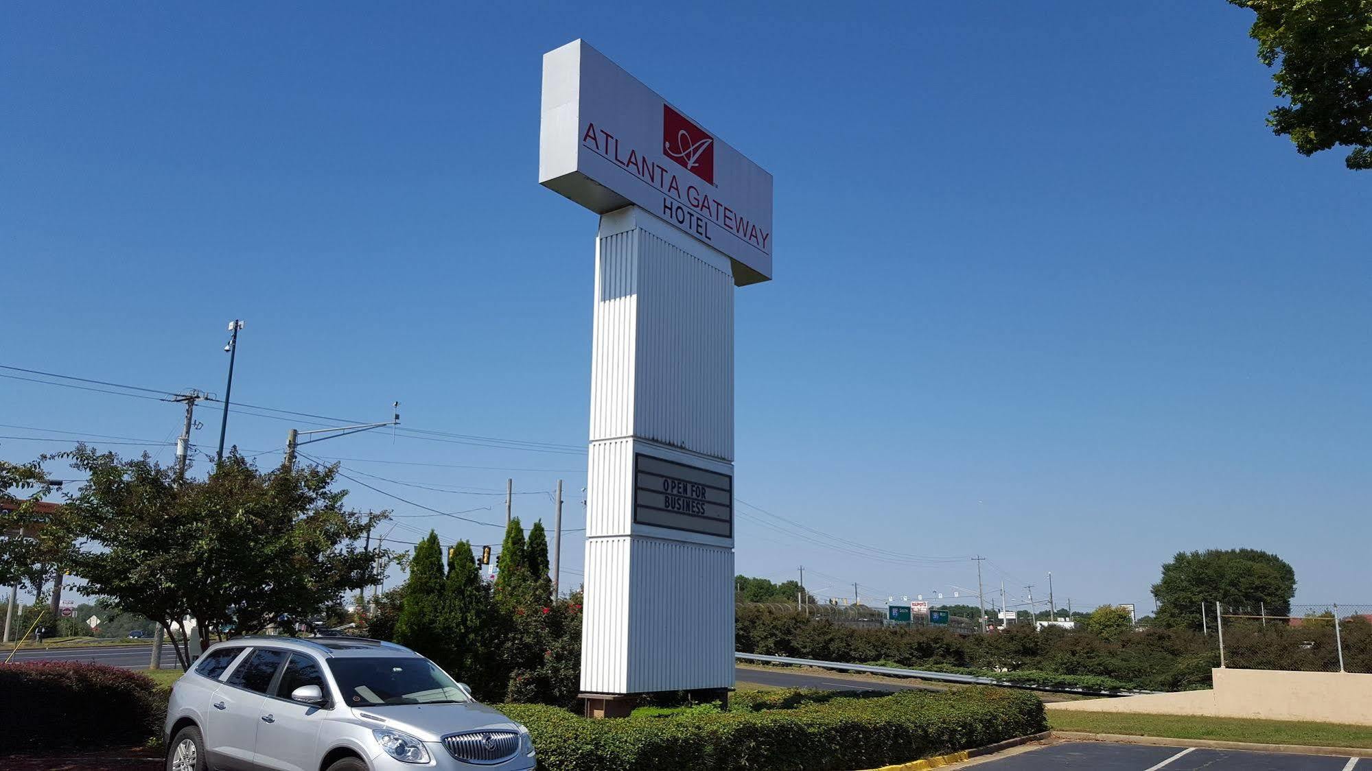 מלון College Park Ramada Plaza By Wyndham Atlanta Airport מראה חיצוני תמונה