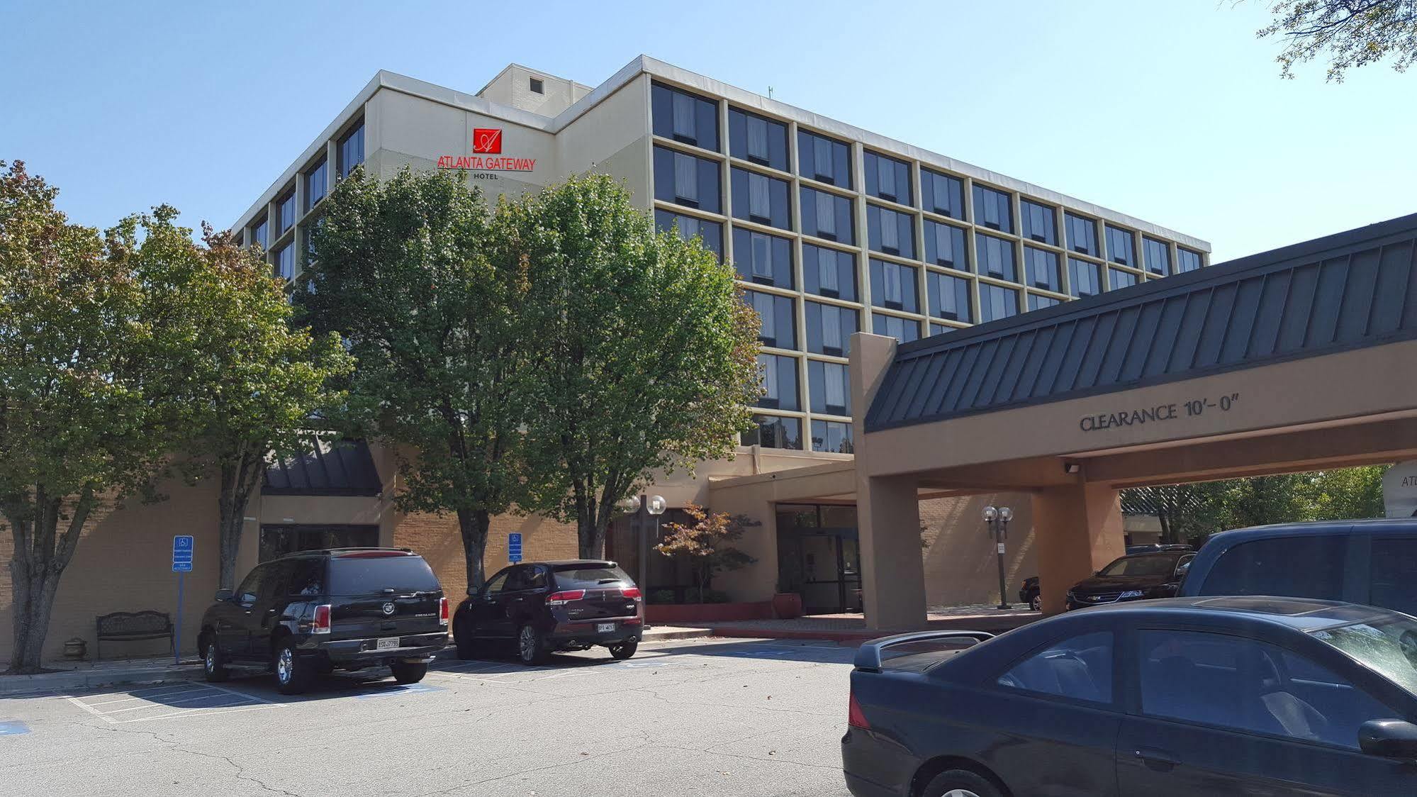 מלון College Park Ramada Plaza By Wyndham Atlanta Airport מראה חיצוני תמונה